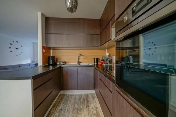 Keuken wrappen of een nieuwe keuken?