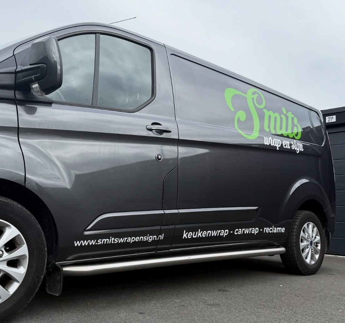 Bedrijfsbus van Smits Wrap & Sign uit Rucphen